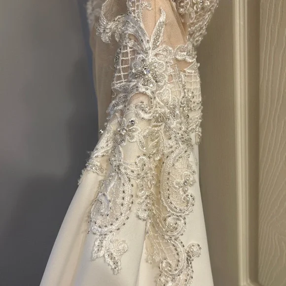 Maggie Sottero wedding dress - Picture 9 of 11